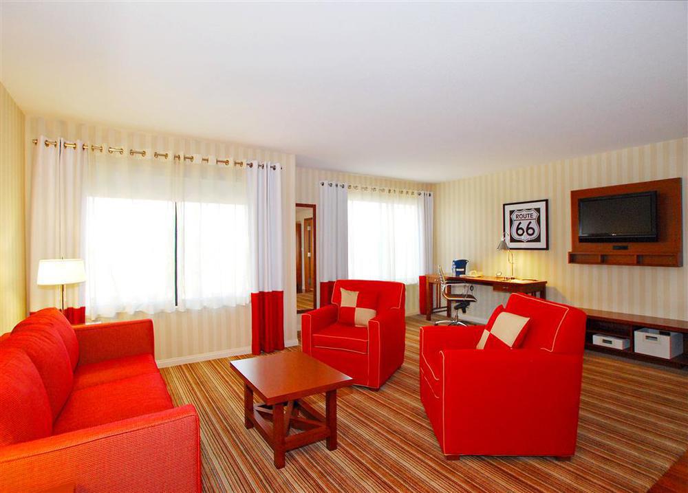 Four Points By Sheraton, Ontario-Ранчо-Кукамонга Номер фото